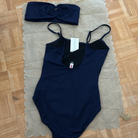 Solid & Striped - Picture 4 of 8